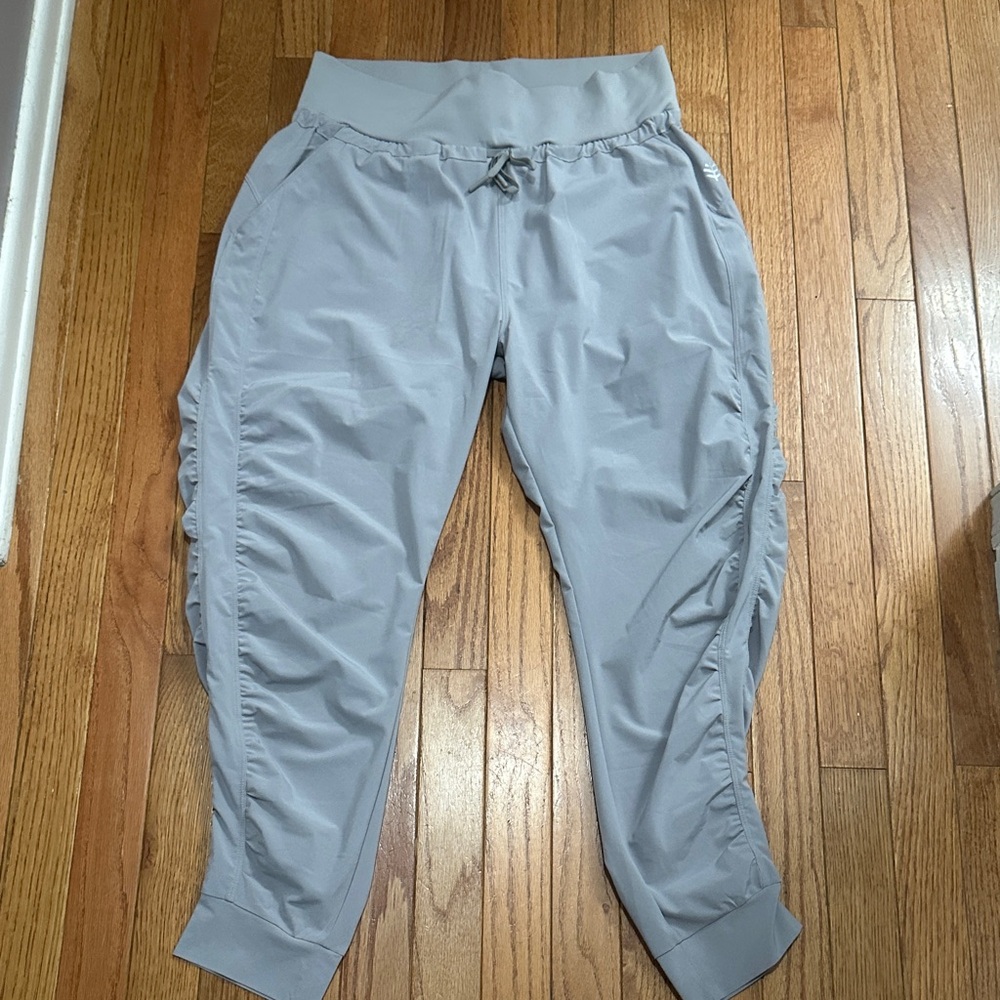 Coolibar Light Gray Jogger Pants Size Medium - Picture 2 of 6